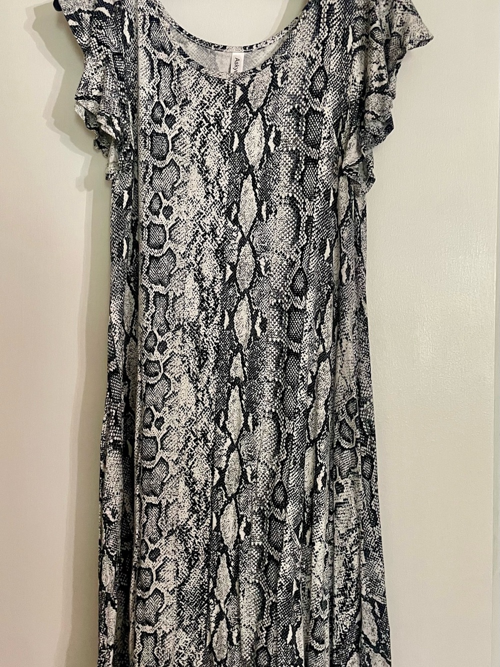 Black & White Snake-Print Midi Dress with Flutter Sleeves